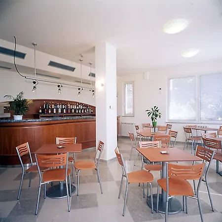 Garden Palace 호텔 3*