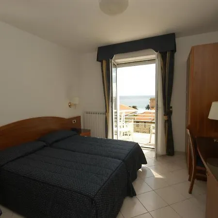 Garden Palace 3*