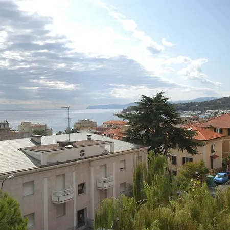 Hotel Garden Palace 3*